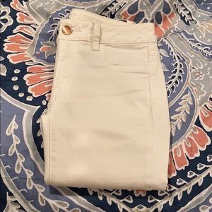 AE white jeans